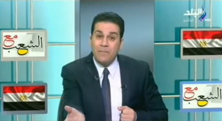 بالفيديو.. شيخ أزهري يحتفل بـ "الفالنتين": كل عيد حب وأنتم طيبون بالعند في مصاصي الدماء!