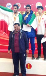بطل القوى على منصة التتويج ﻿