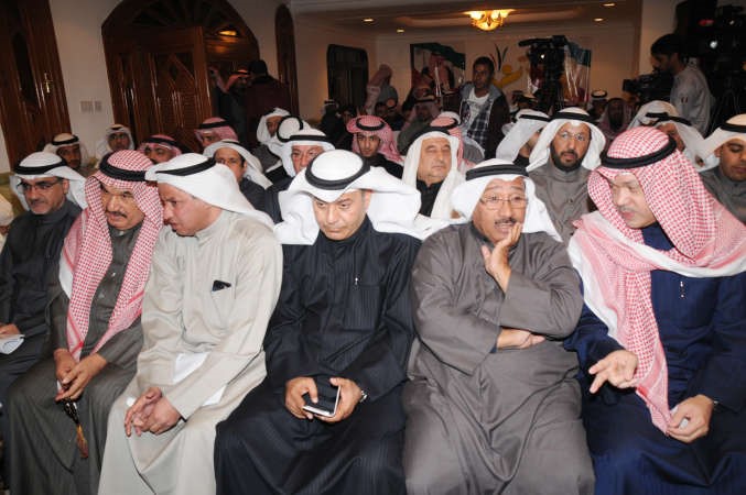 د احمد المنيس وفالح مهاوش من بين الحضور 