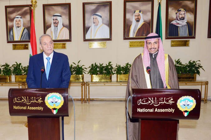 رئيس مجلس الامة مرزوق الغانم ورئيس مجلس النواب اللبناني نبيه بري خلال حديثهما للصحافيين في مجلس الامة امس