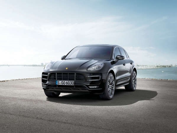 بورشه «Macan» الجديد بالكامل لأول مرة بمعرض قطر للسيارات