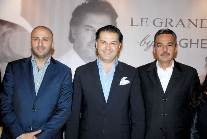الفنان راغب علامة مع عماد ابوشنب وعبدالعزيز ابوشنب﻿