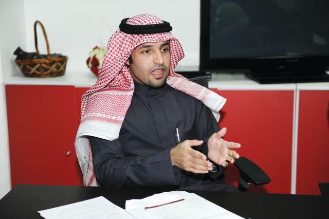 عبدالعزيز السويط متحدثا في الندوة﻿