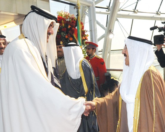 صاحب السمو الامير الشيخ صباح الاحمد مرحبا بامير دولة قطر صاحب السمو الشيخ تميم بن حمد ال ثاني
