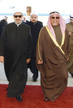 الشيخ علي الجراح مستقبلا فضيلة الامام الاكبرشيخ الازهر الشريف د احمد الطيب 