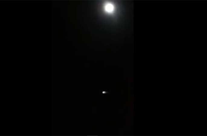 بالفيديو .. شاهد لحظة سقوط القمر الصناعي الروسي فوق حائل في السعودية