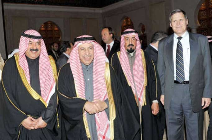 خالد الجارالله والسفير السعودي دعبدالعزيز الفايز والسفير الاميركي ماثيو تولر 	متين غوزال﻿