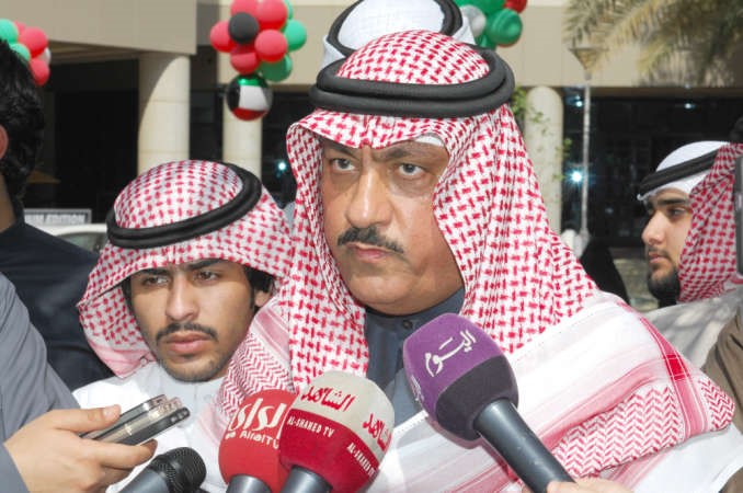 النائب السابق مسلم البراك متحدثا لوسائل الاعلام
