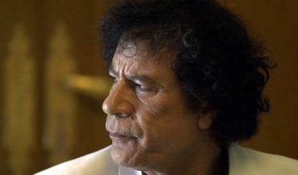 تفاصيل مثيرة تنشرها السي ان ان : كيف لقي القذافي مصرعه .. وكيف كانت خيانة الاسد له ؟ 