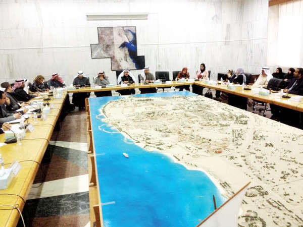 احمد الفضالة مترئسا ورشة العمل