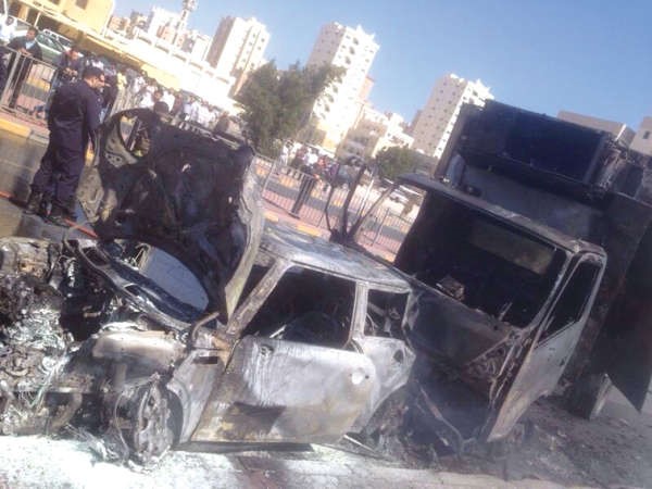 الحادث ادى الى تفحم مركبة ومقدمة الهاف لوري﻿