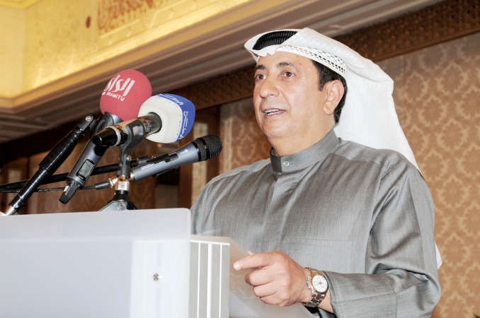  ومحمد العمر متحدثا بالحفل﻿