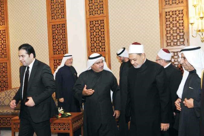 عبدالعزيز الشايع برفقة شيخ الازهر ومحمد عبدالعزيز الشايع والمستشار التشريعي والقانوني بالازهر محمد عبدالسلام