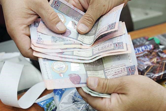 هدايا الصحافيين مقابل النشر.. رشوة وحرام فاجتنبوها