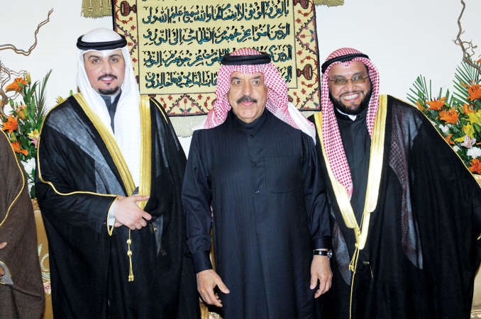 عبدالله الفارس يبارك للمعرس ووالده
