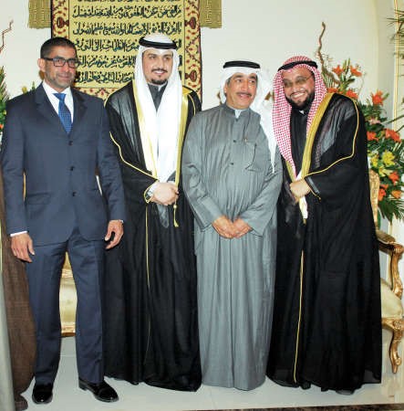 عادل الخرافي مباركا