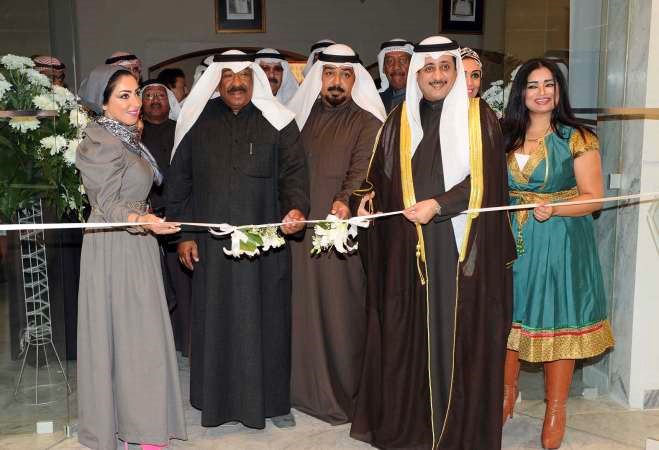  دبدر الدويش يفتتح المعرض التشكيلي الاول للمشروع الوطني التطوعي لتعزيز قيم المواطنة ولاء