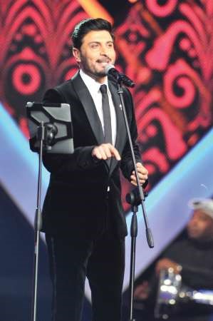 الرويشد تُوِّج ملكاً للفن الكويـتي بشهادة الجماهير الغفيرة وديانا «بدّعت» والمهندس «روعة»..  في أمسية لا تُنسى