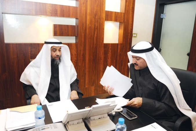 دعبدالرحمن الجيران وسكرتير تحرير الشؤون البرلمانية الزميل حسين الرمضان