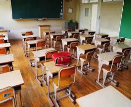 طالب" يتهم معلمه بالاعتداء عليه جنسياً داخل المدرسة في السعودية