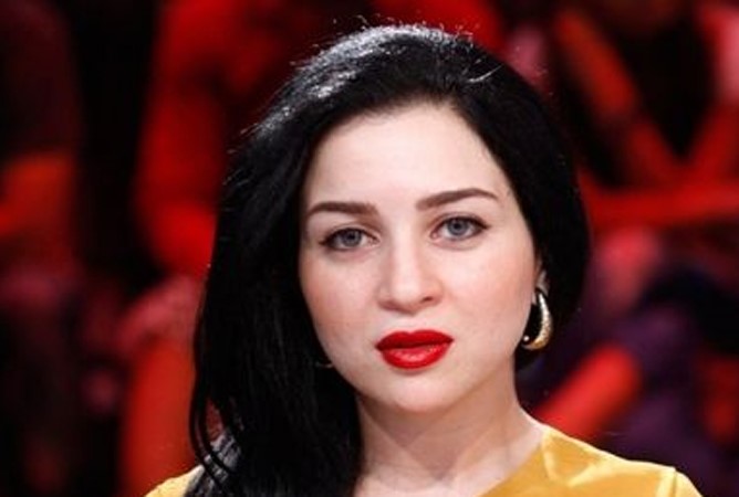شاهد : مي عز الدين وهي طفلة 