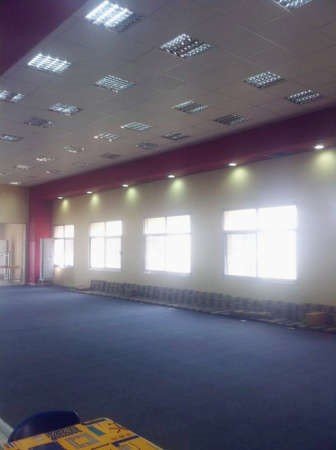 لا تواجد امام قاعات الدراسة