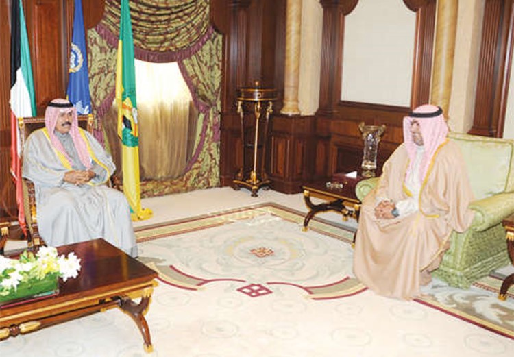 سمو نائب الامير وولي العهد الشيخ نواف الاحمد خلال استقباله رئيس جهاز الامن الوطني الشيخ ثامر العلي﻿