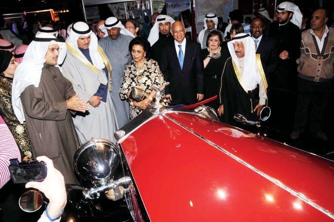 جولة في جناح متحف السيارات التاريخية﻿
