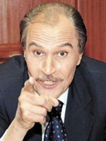 عزت العلايلي 