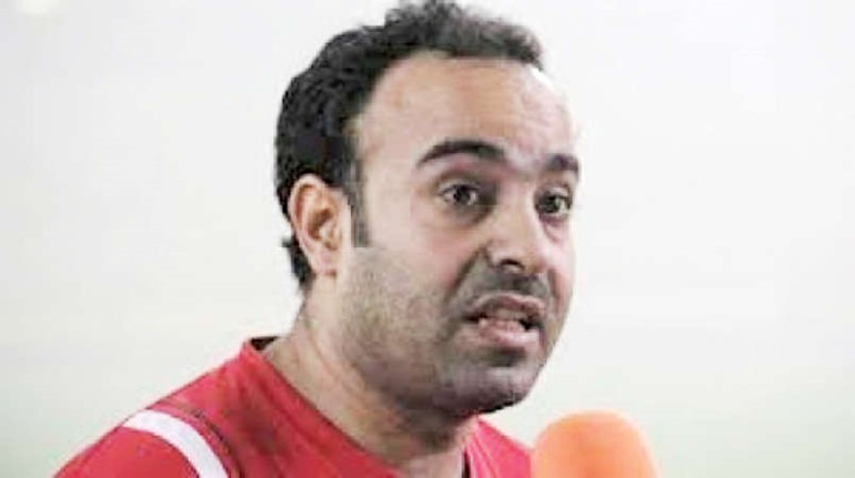 عادل عقلة