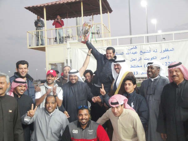 الشيخ صباح الناصر يسلم كاس عبدالله السالم للبطل