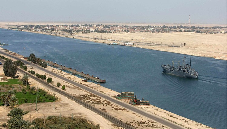«جنايات القاهرة» تقضي بإعدام 26 شخصاً لتأسيس «خلية ارهابية» استهدفت قناة السويس