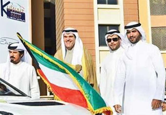 الشيخ سلمان الحمود مع الشيخ عذبي النايف﻿