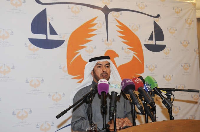 علي الدقباسي مخاطبا الحضور﻿