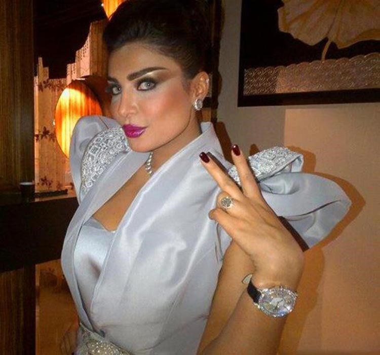 بالصور.. أمل العوضي تهاجم «شيلاء سبت» وتوضح حقيقة طلبها مهر المليون دولار
