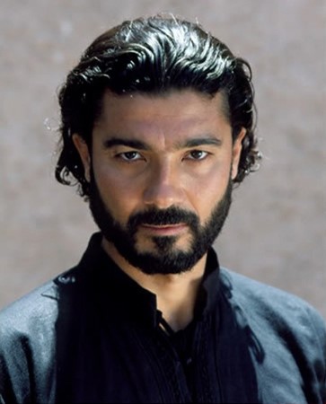 خالد النبوي 47 عام