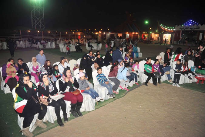 احتفالات بالعيد الوطني وعيد التحرير في المخيم الربيعي الثاني لرئيس المجلس
﻿