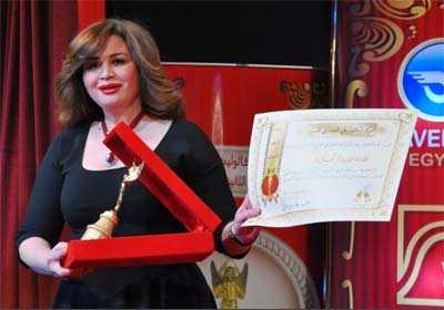 بالصور.. لطيفة وإلهام وغادة يتألقن بالأسود!