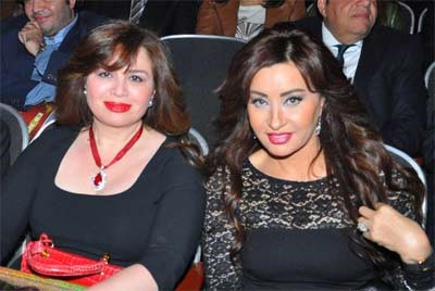 بالصور.. لطيفة وإلهام وغادة يتألقن بالأسود!