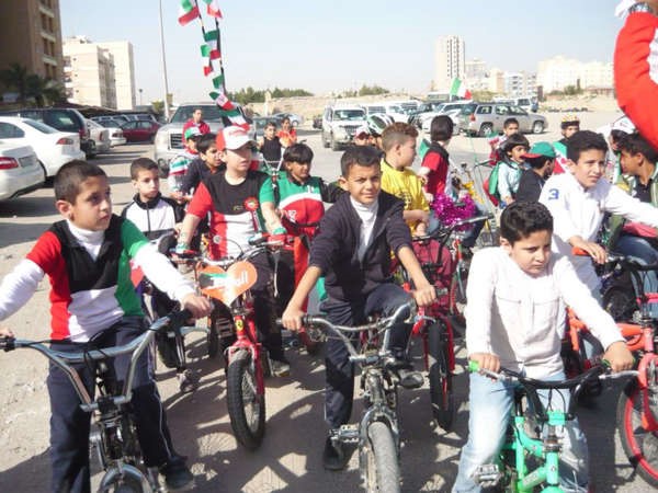 المتسابقون لحظة بدء السباق﻿