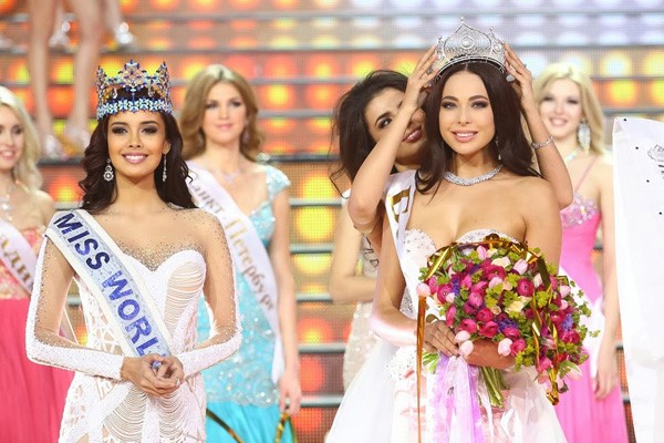 بالصور.. يوليا أليبوف تنتزع لقب ملكة جمال روسيا
