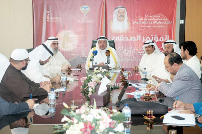  د عادل الفلاح متحدثا خلال المؤتمر الصحافي حمدي شوقي