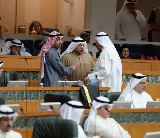 خالد الجراح متوسطا الغانم والشايع﻿
