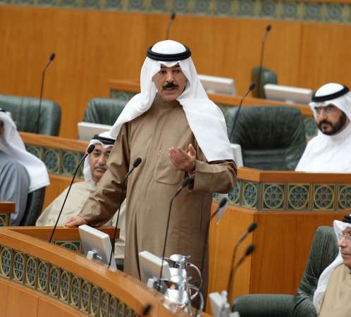 الشيخ محمد الخالد متحدثا خلال الجلسة﻿