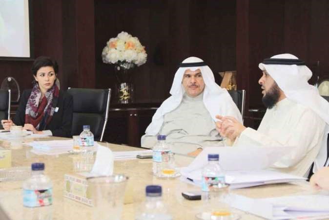 الشيخ سلمان الحمود والشيخة الزين الصباح خلال اللقاء﻿