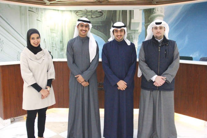  منيرة الابراهيم وفهد القاضي مع ممثلي بيتك 