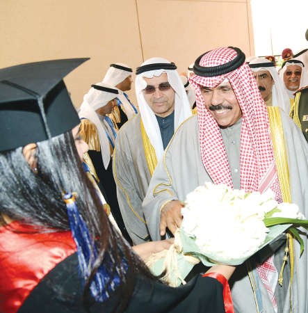 استقبال بالورود لسمو نائب الامير ﻿