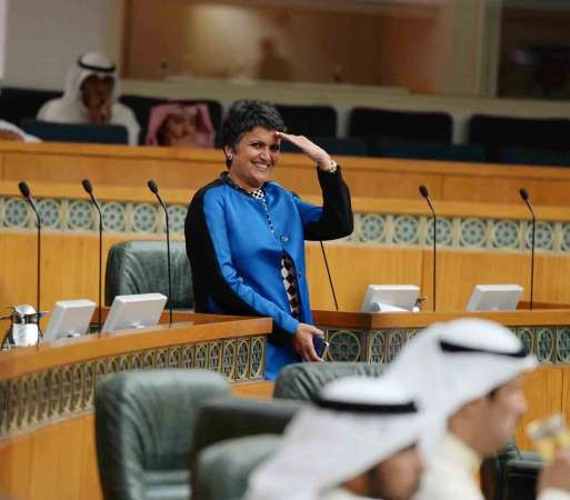 صفاء الهاشم تحيي المجلس