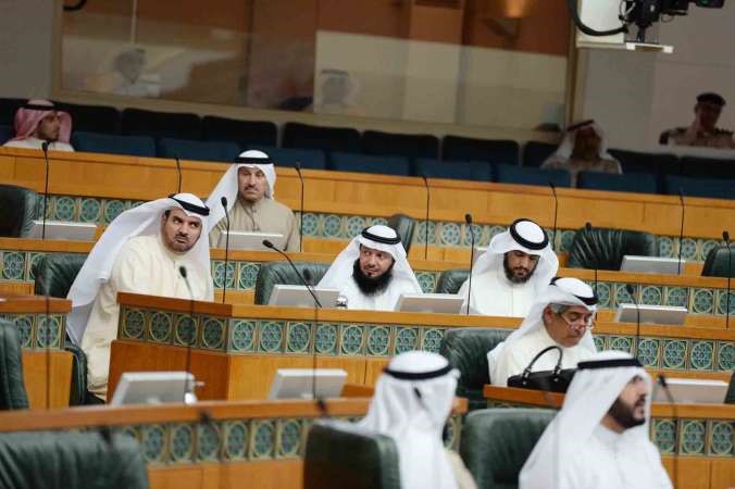 حمدان العازمي وداحمد بن مطيع ودحسين قويعان ومحمد طنا ومعادل الخرافي