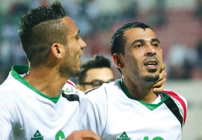 مهاجم العراق يحتفل بتسجيل الهدف الثاني بمرمى الصين ﻿